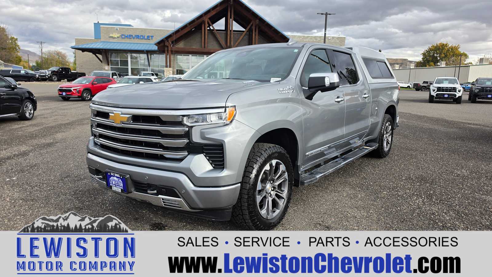 2025 Chevrolet Silverado 1500 High Country Crew Cab 4WD