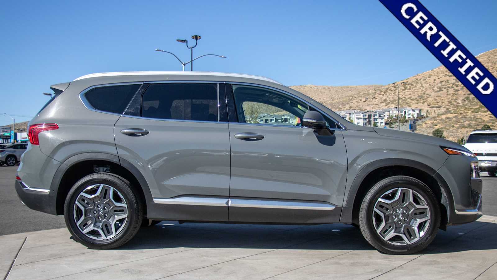 2023 Hyundai Santa Fe Limited 8