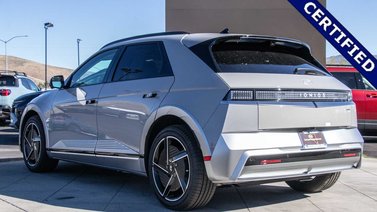 View vehicle photo 5