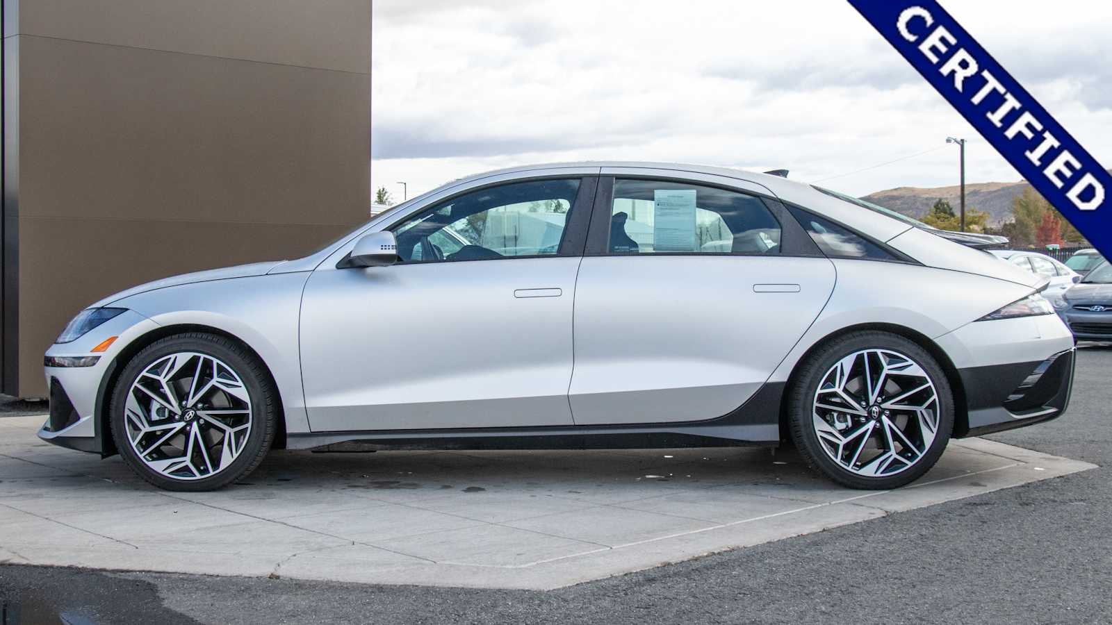 2023 Hyundai IONIQ 6 SEL 4