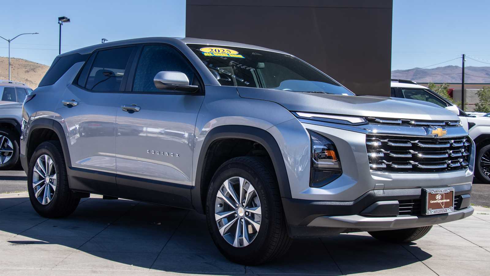 Sterling Gray Metallic 2025 Chevrolet Equinox LT AWD SUV / Crossover Four-Wheel Drive 8-Speed Automatic