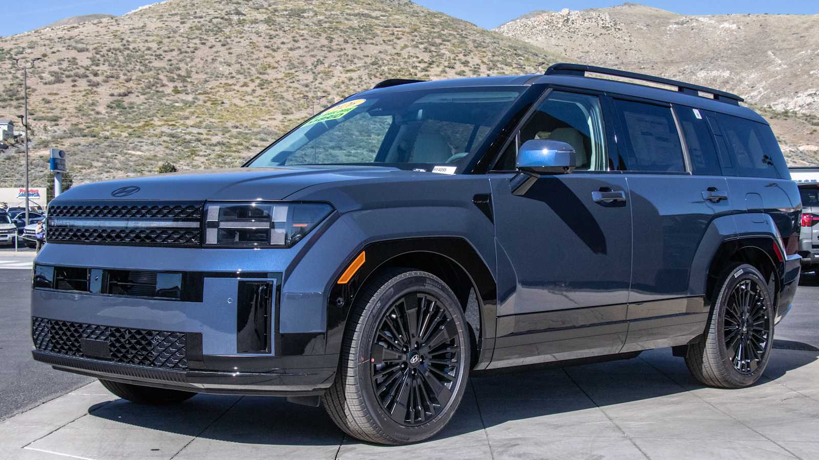 View vehicle photo 3