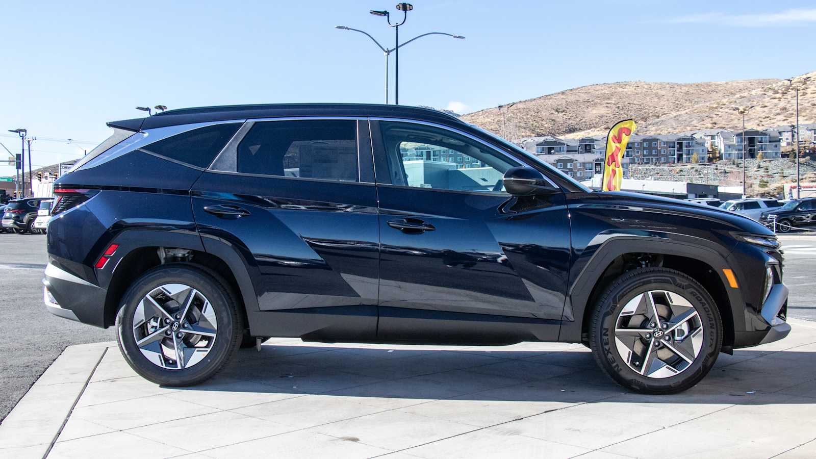 2025 Hyundai Tucson Hybrid SEL Convenience 8