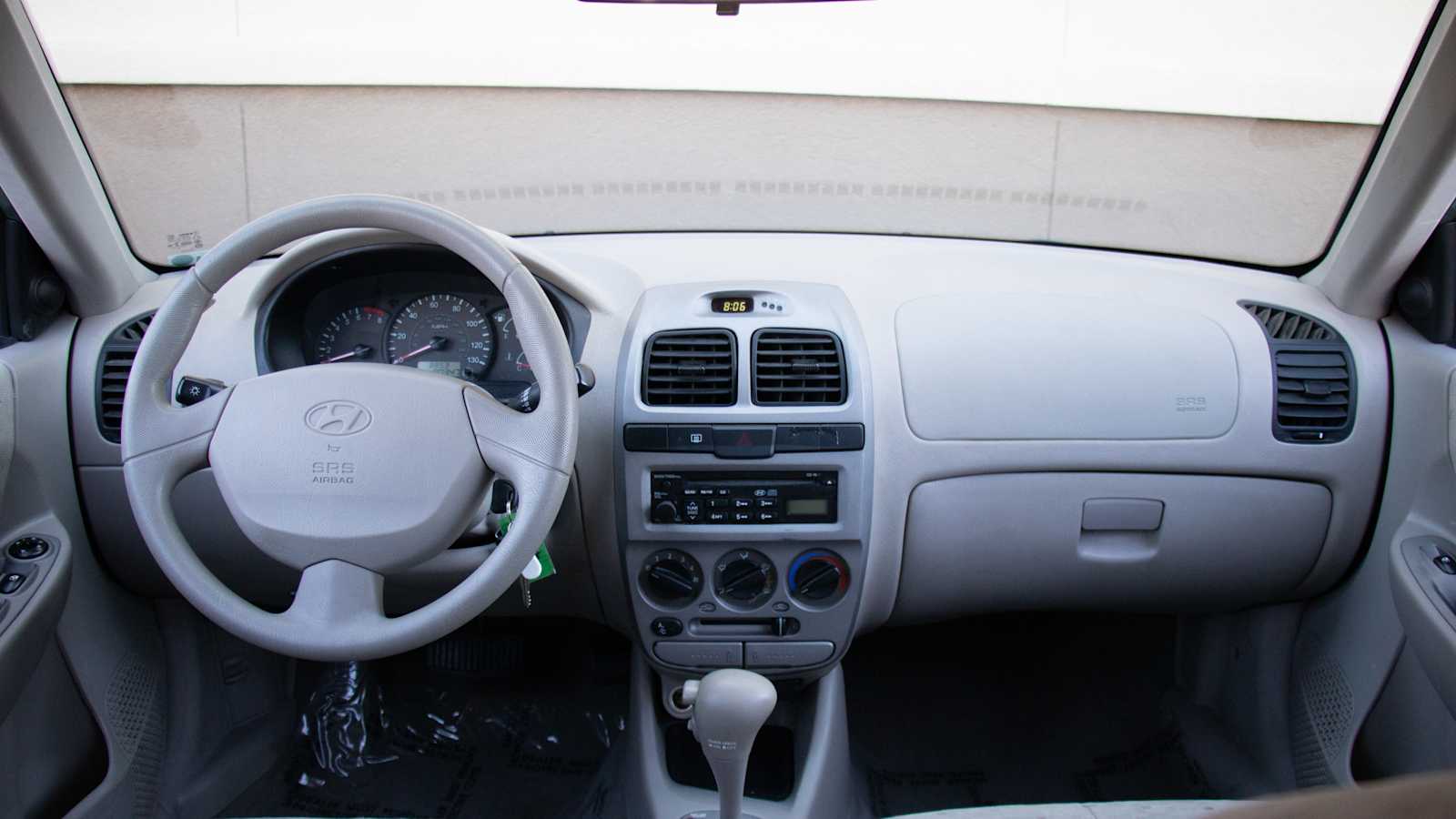 2004 Hyundai Accent GL 15