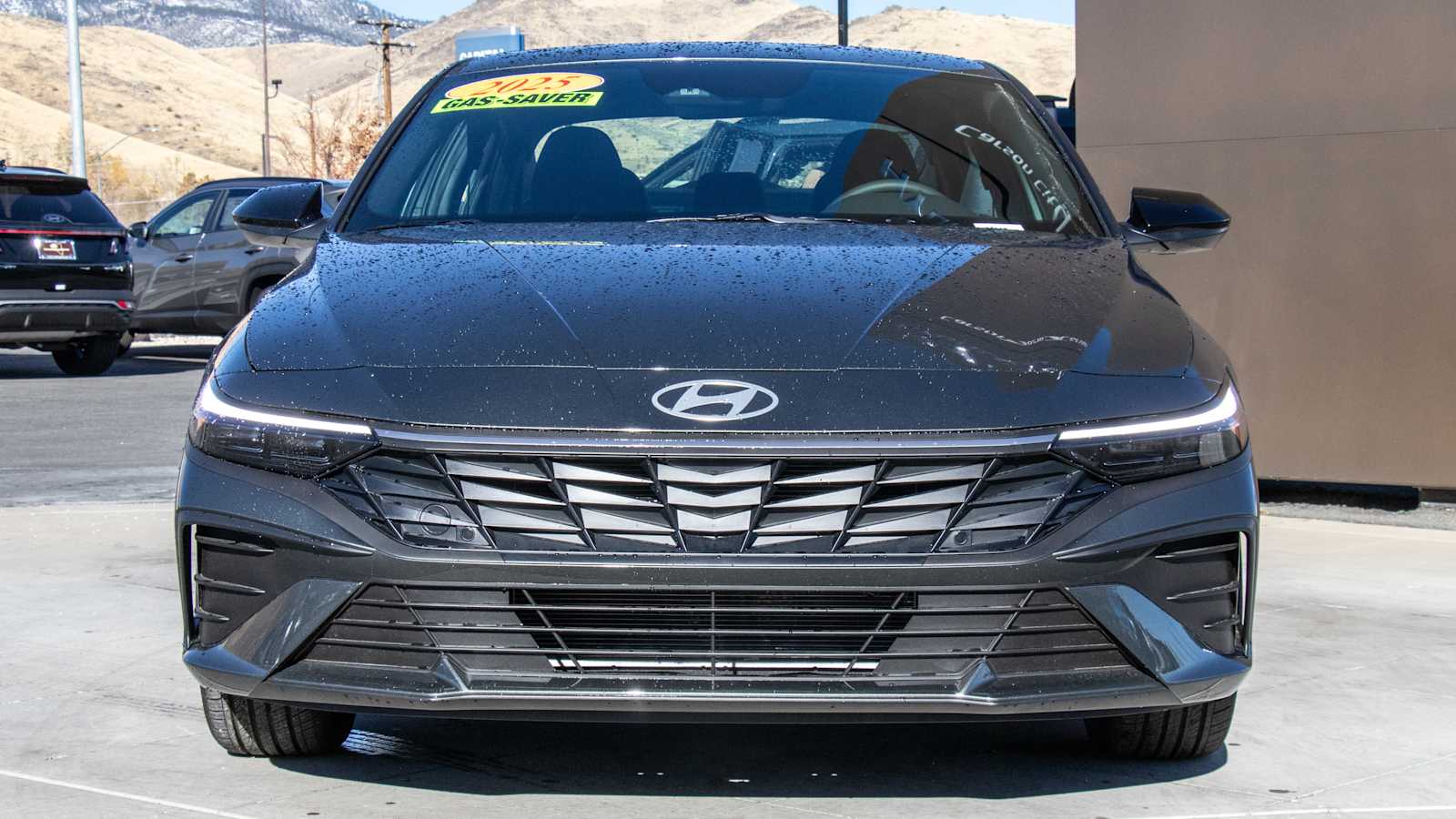 2025 Hyundai Elantra SEL Sport 2