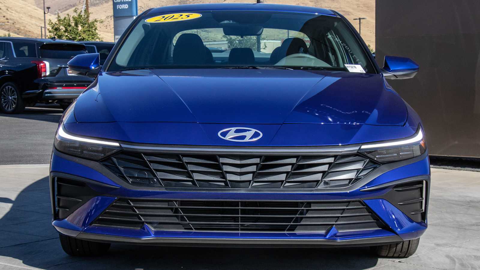 2025 Hyundai Elantra Hybrid Blue 2