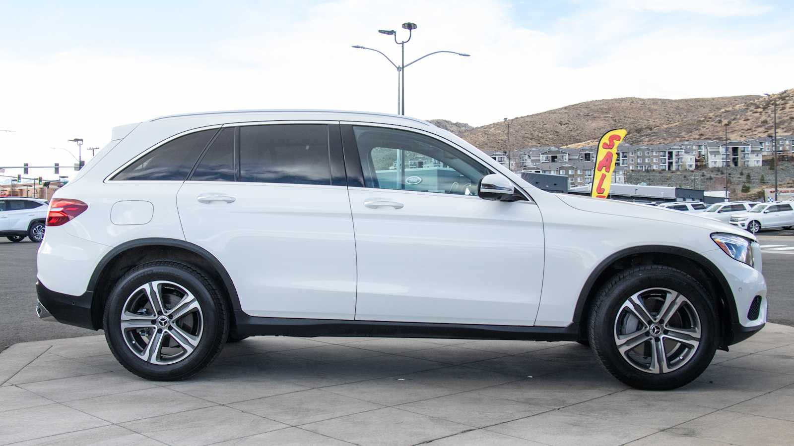 2018 Mercedes-Benz GLC GLC 300 8