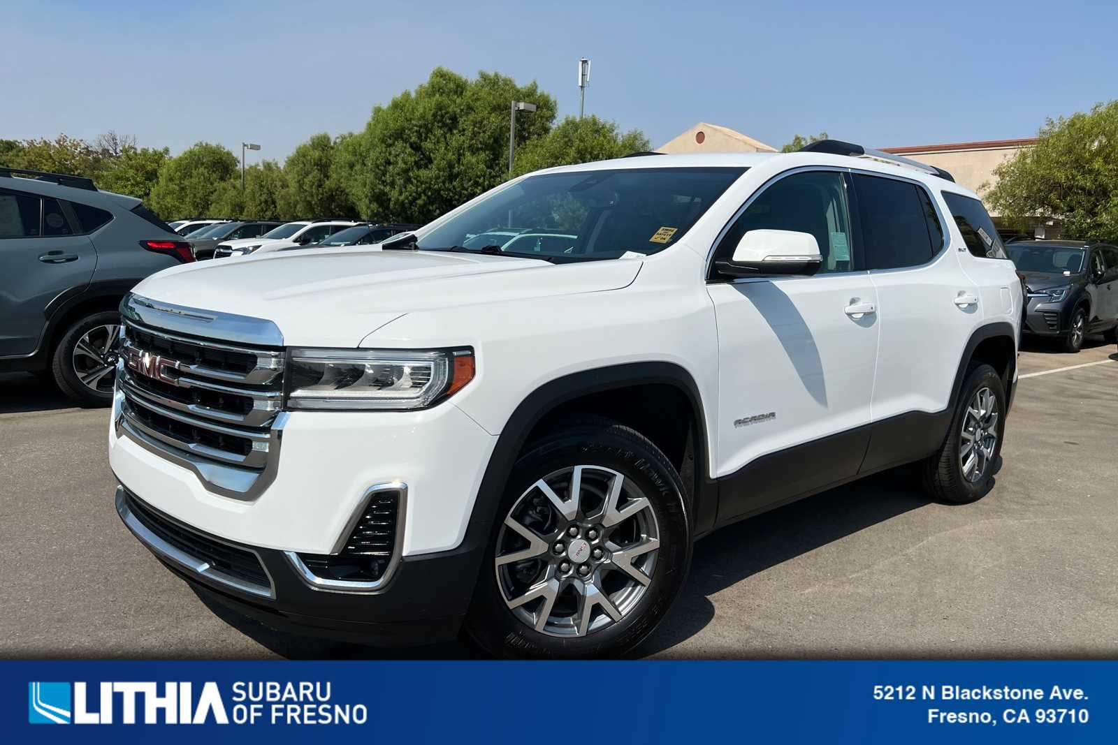 2023 GMC Acadia SLT