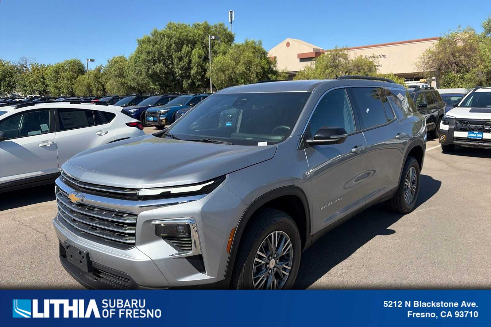 Sterling Gray Metallic 2026 Chevrolet Traverse SUV / Crossover Four-Wheel Drive 8-Speed Automatic