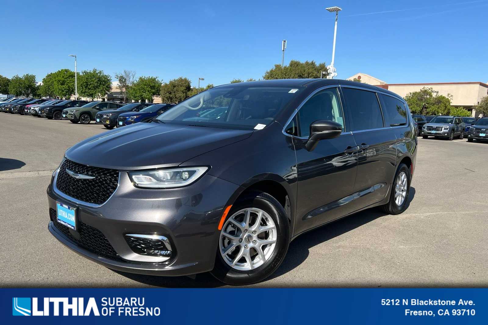 2023 Chrysler Pacifica Touring L