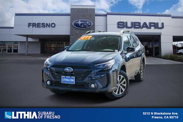 2025 Subaru OUTBACK Premium