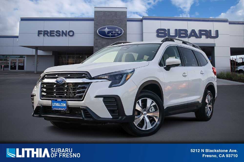 2025 Subaru Ascent Onyx Edition Touring photo 3
