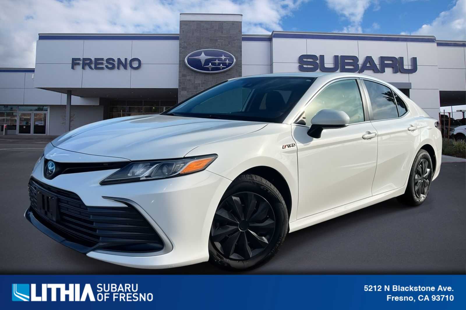 2022 Toyota Camry Hybrid LE