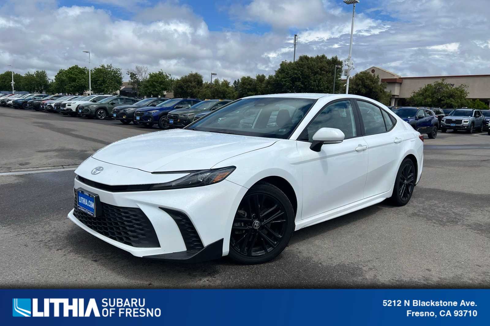 2025 Toyota Camry SE