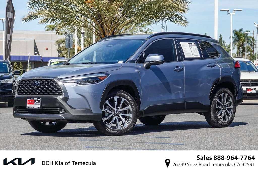2024 Toyota Corolla Cross XLE FWD