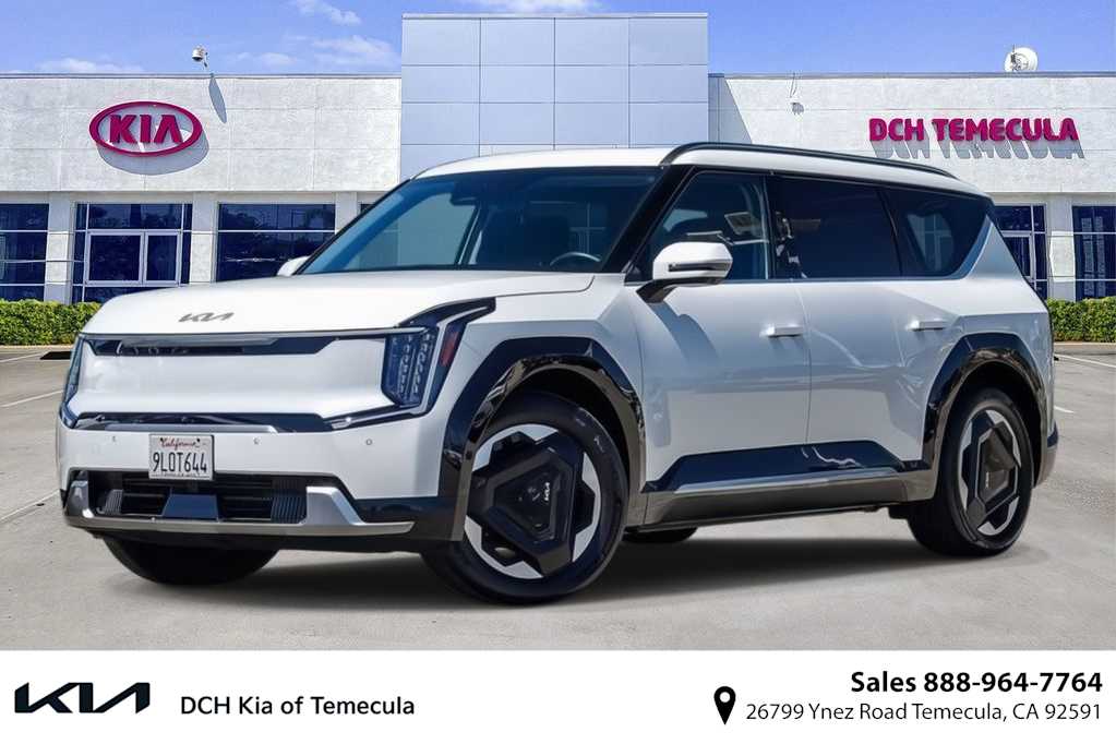 Snow White Pearl 2024 Kia EV9 Land AWD SUV / Crossover All-Wheel Drive 1-Speed Automatic