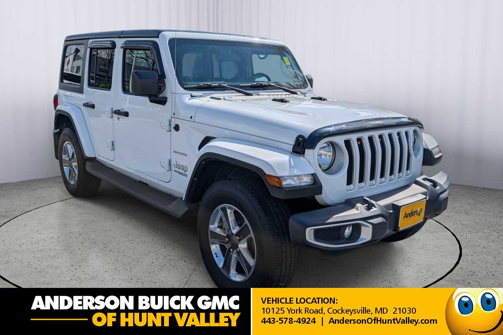 Bright White Clearcoat 2021 Jeep Wrangler Unlimited Sahara 4WD SUV / Crossover Four-Wheel Drive 6-Speed Manual