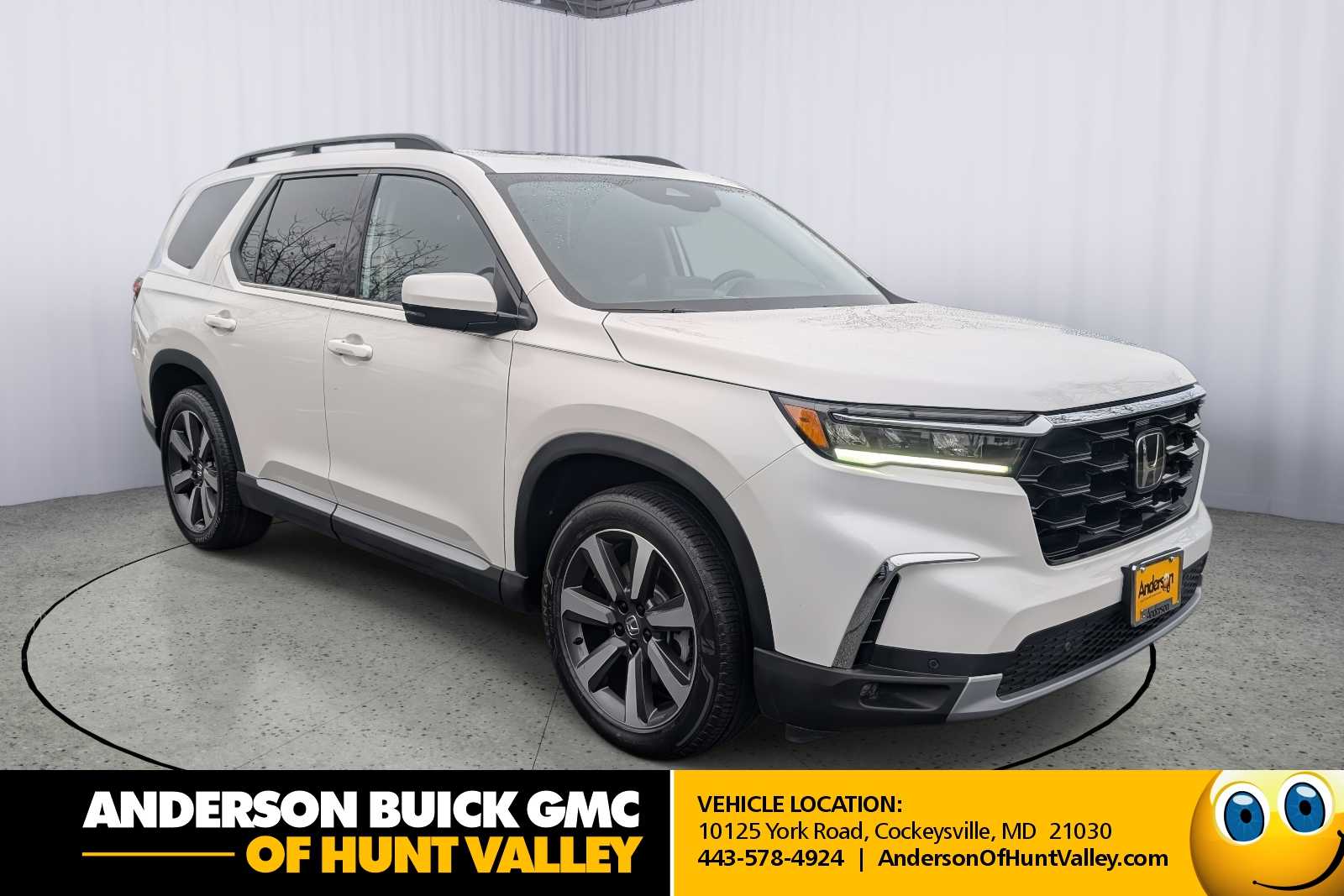 Platinum White Pearl 2025 Honda Pilot Touring AWD SUV / Crossover All-Wheel Drive Automatic