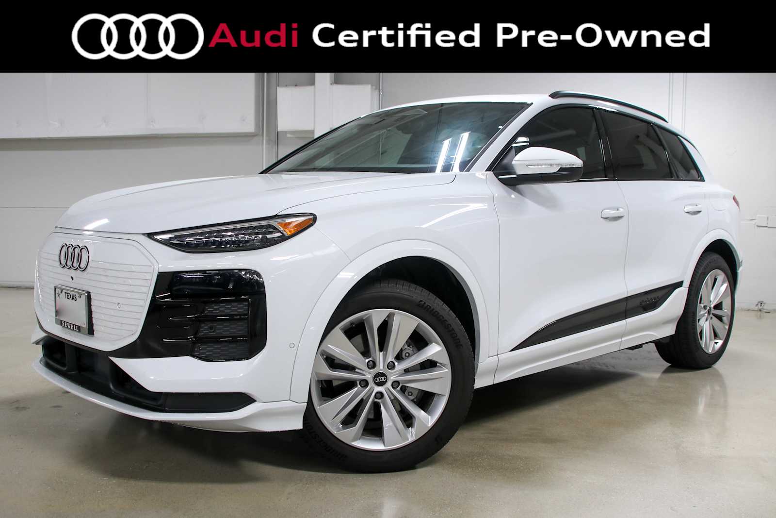 2025 Audi Q6 e-tron Premium Plus