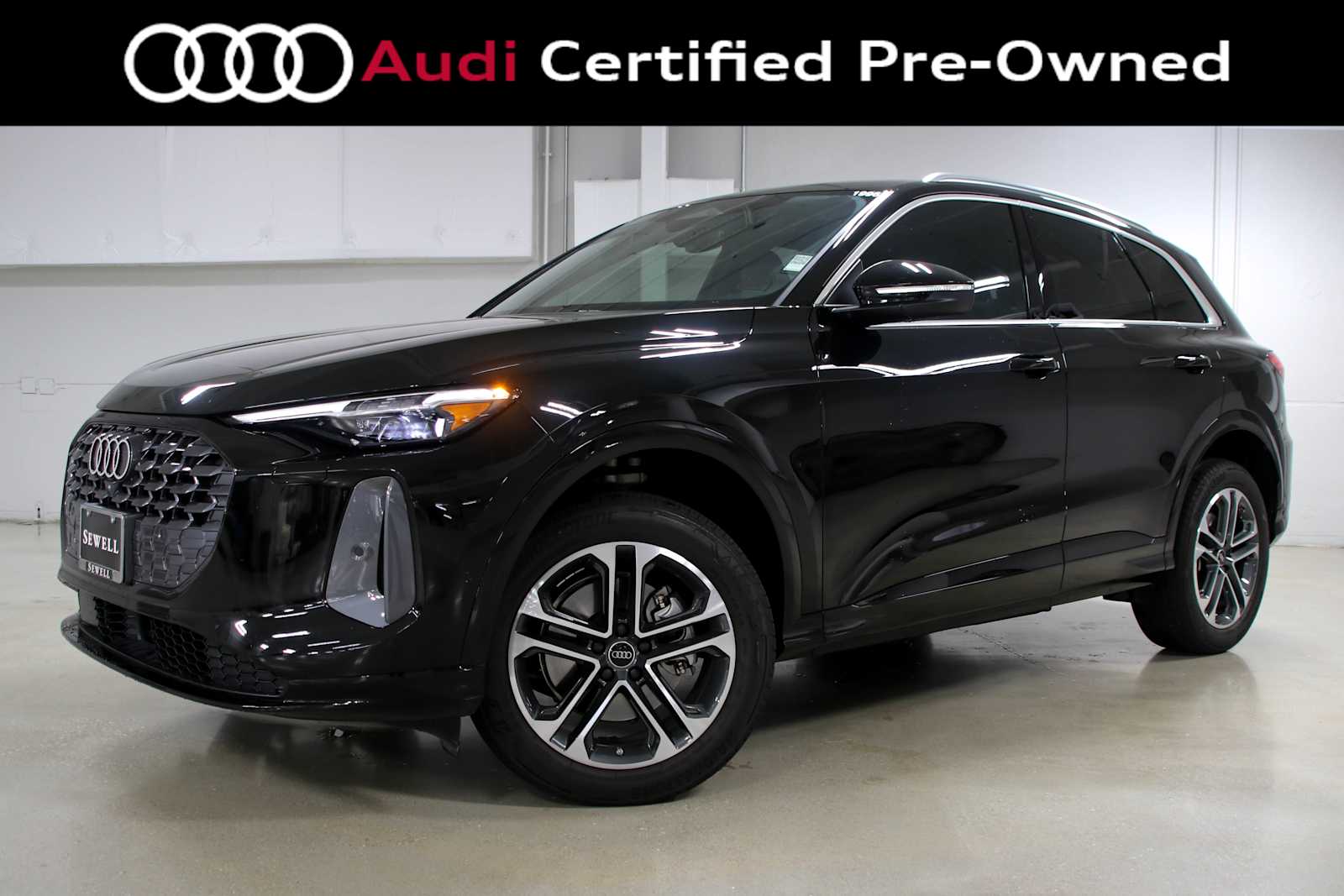 2025 Audi Q5 40 Premium Plus's photo