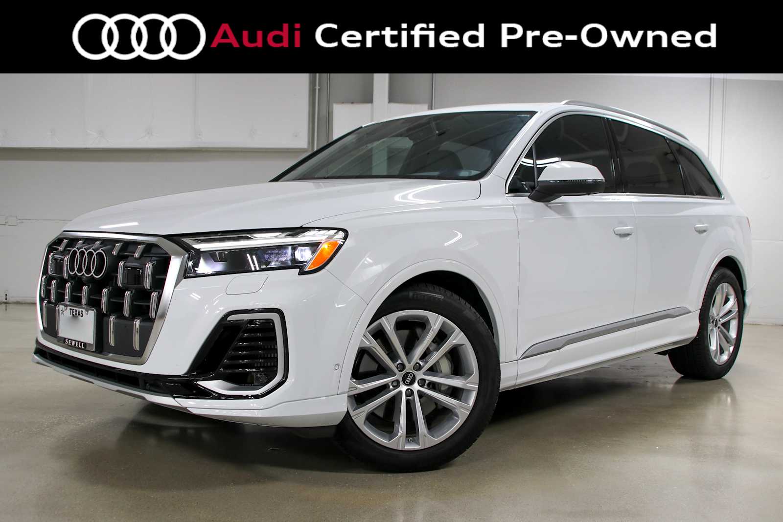 2026 Audi Q7 55 Premium Plus quattro Tiptronic's photo