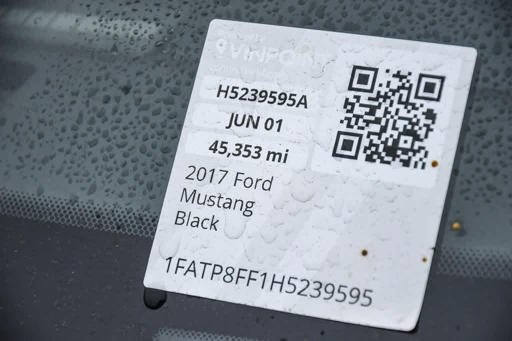 2017 Ford Mustang GT Premium 35