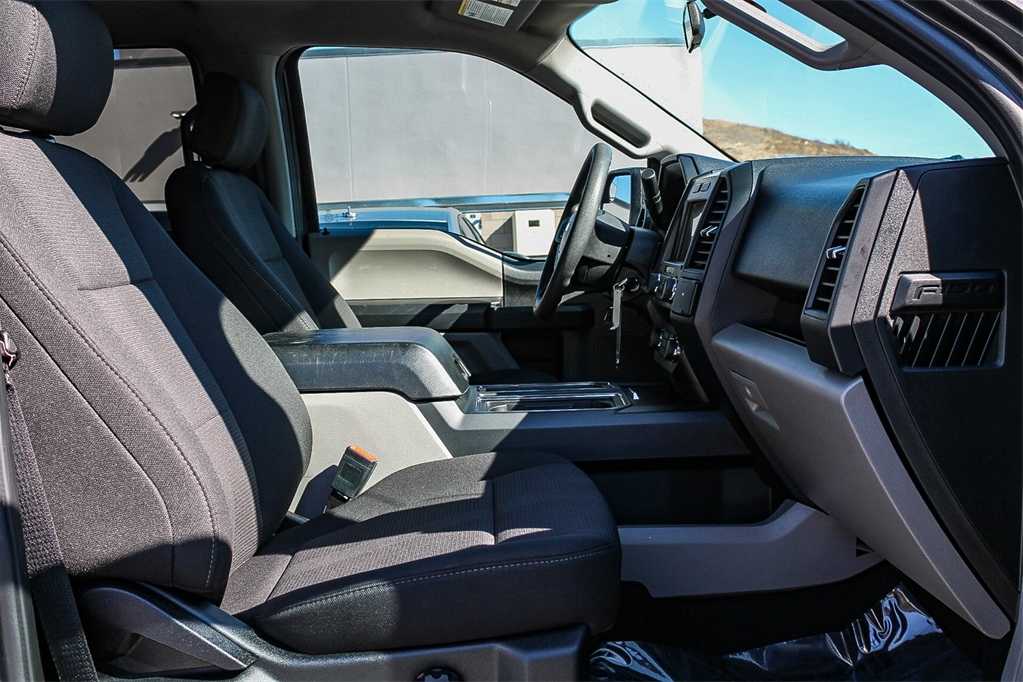 2019 Ford F-150 XL 2WD SuperCrew 5.5 Box 18