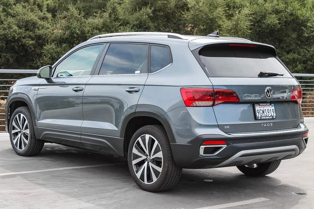 2023 Volkswagen Taos SE 6