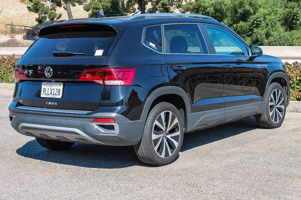 2022 Volkswagen Taos SE 4