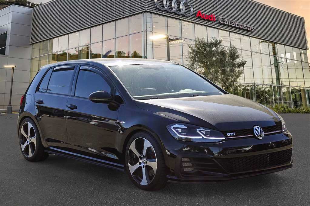 2018 Volkswagen Golf GTI S 3