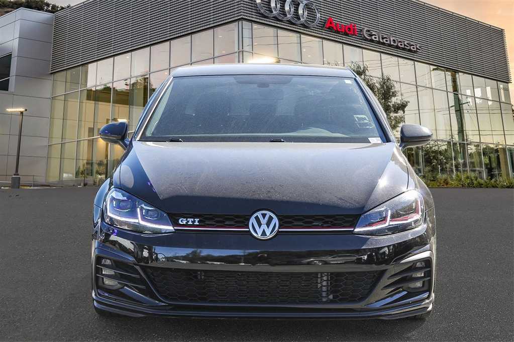 2018 Volkswagen Golf GTI S 2