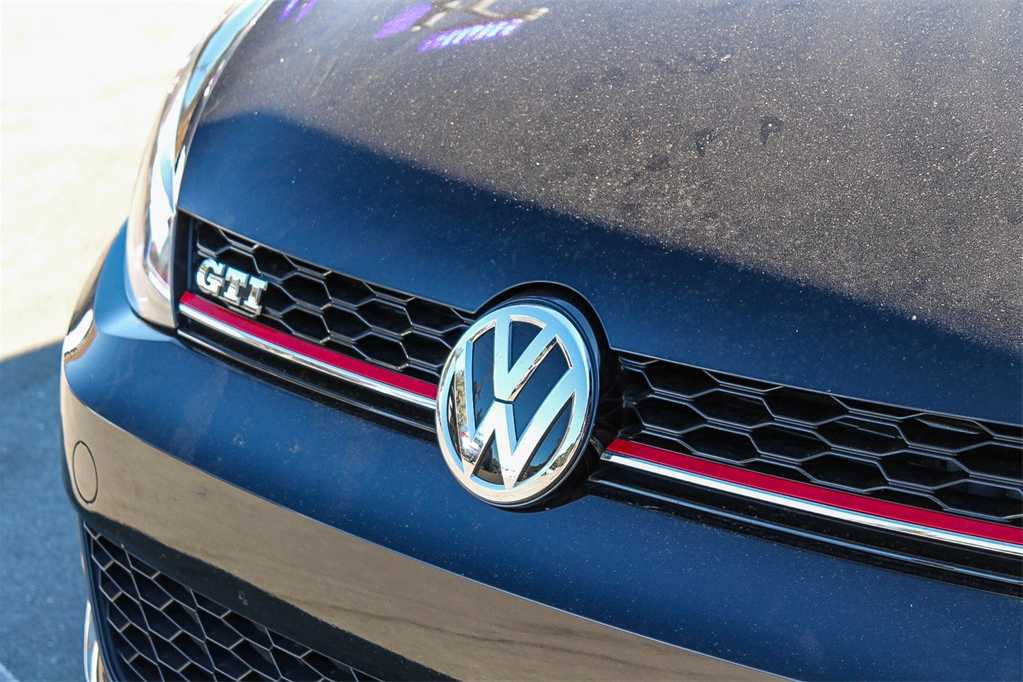 2018 Volkswagen Golf GTI S 9