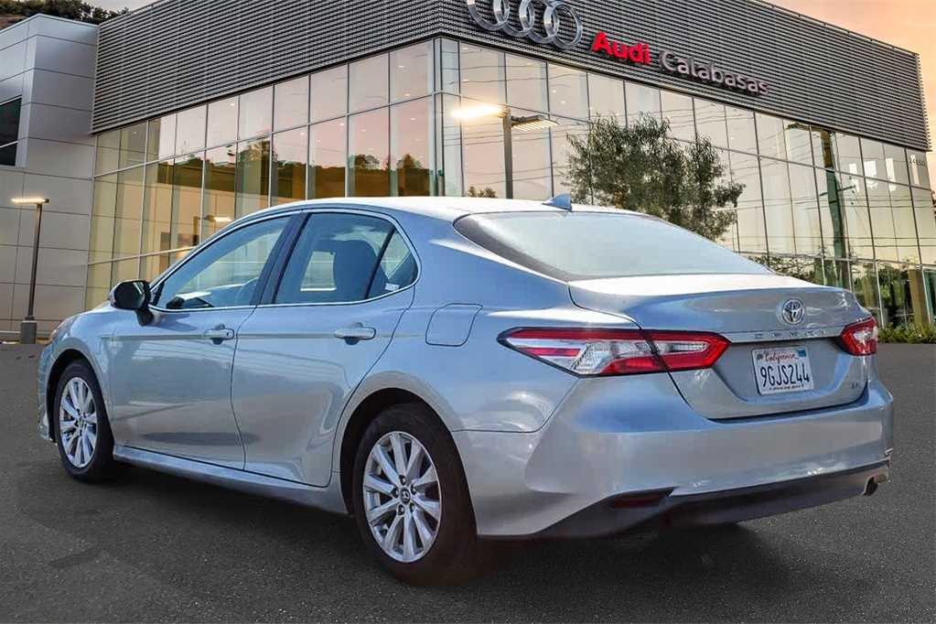 2019 Toyota Camry LE 6