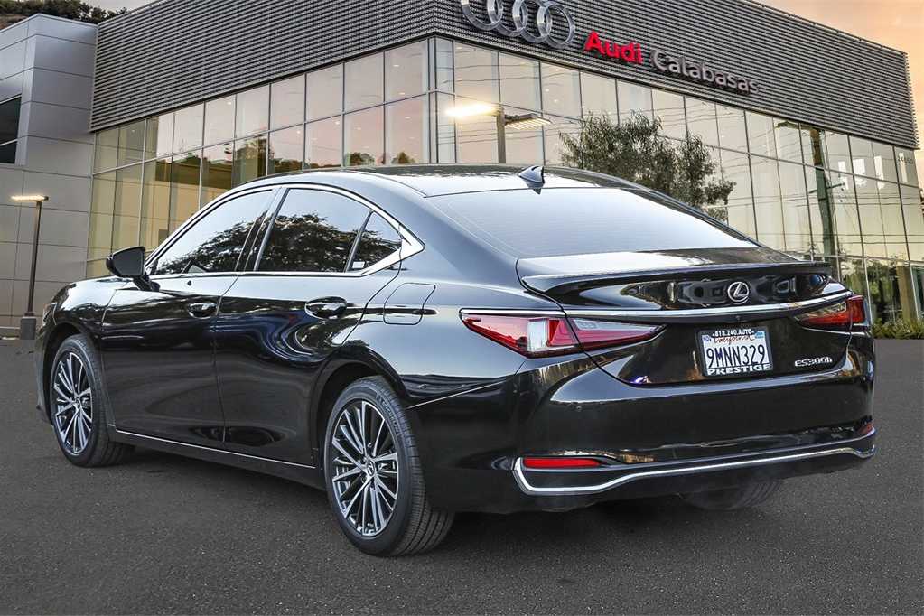 2024 Lexus ES  6