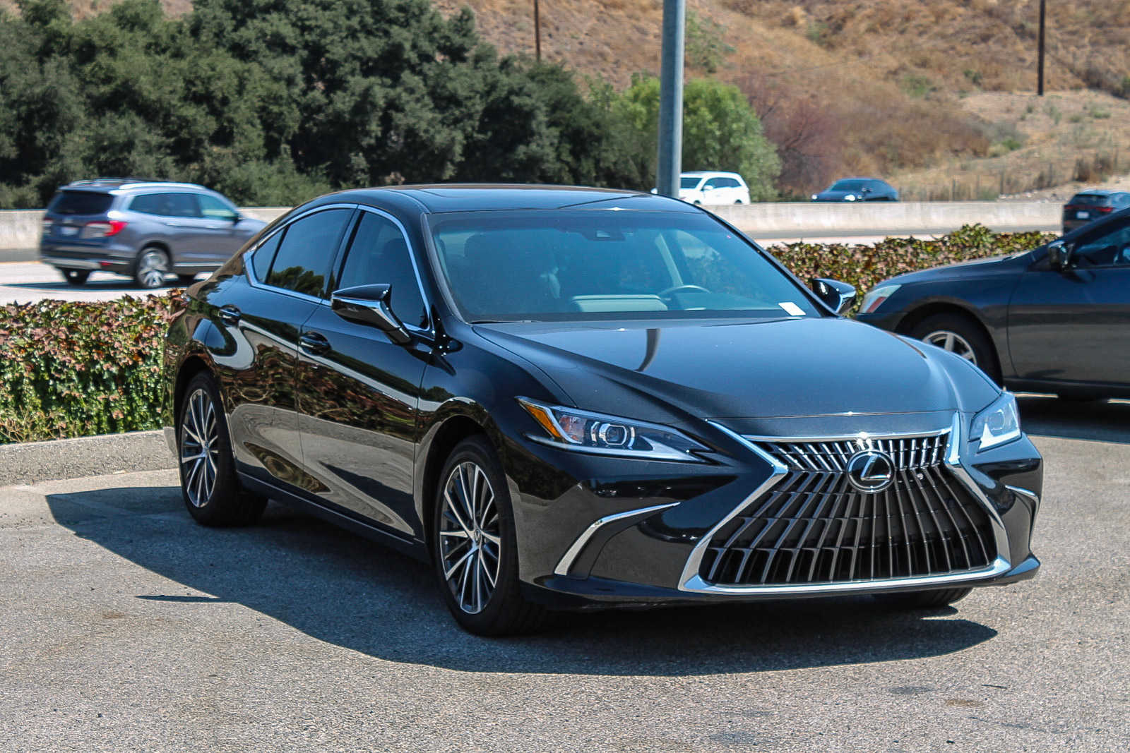 2022 Lexus ES  3