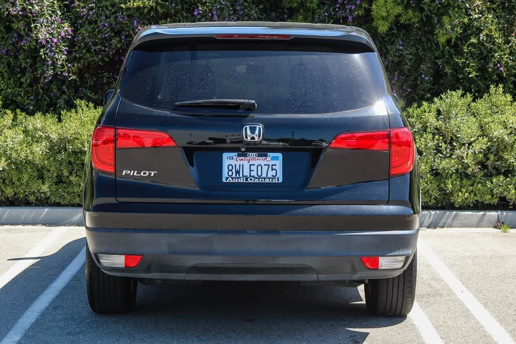 2017 Honda Pilot LX 7