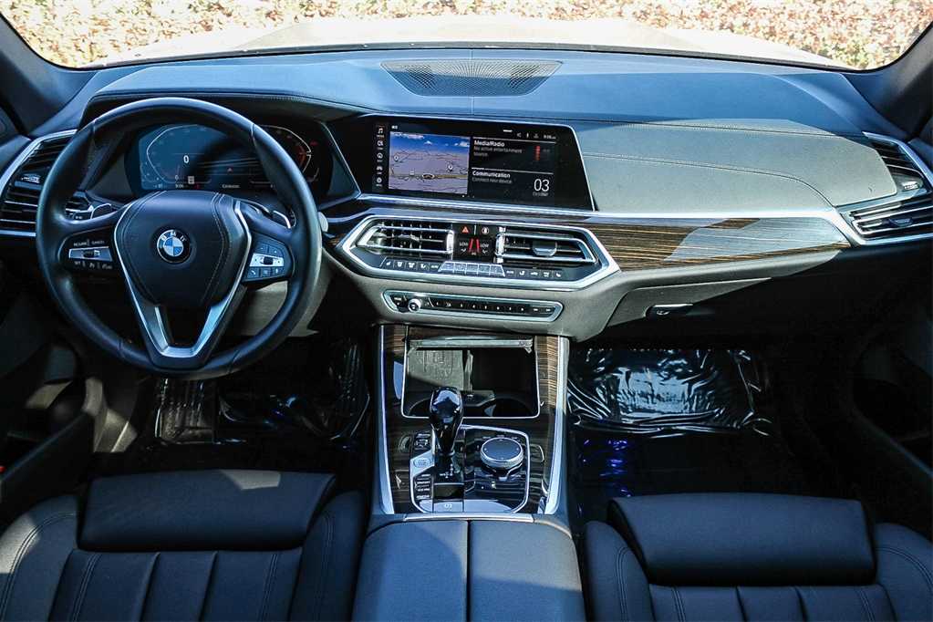 2021 BMW X5 sDrive40i 12