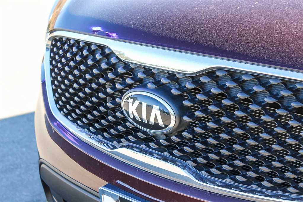 2017 Kia Sorento LX V6 9