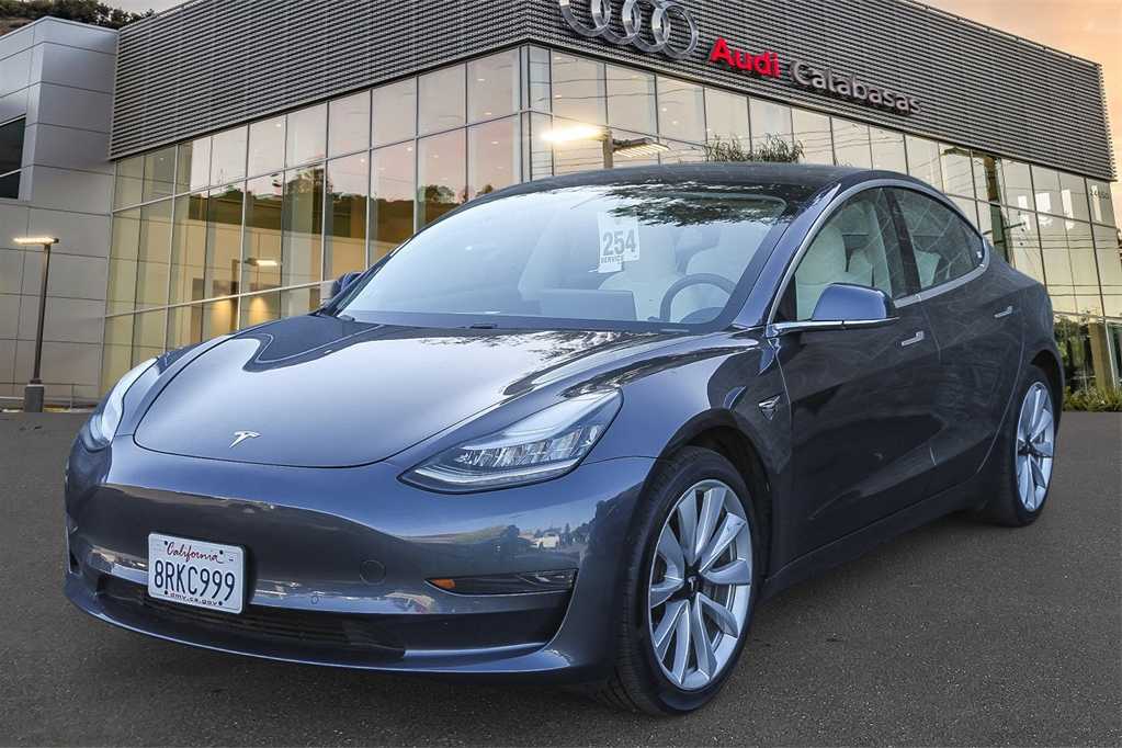 2020 Tesla Model 3 Standard Range 1