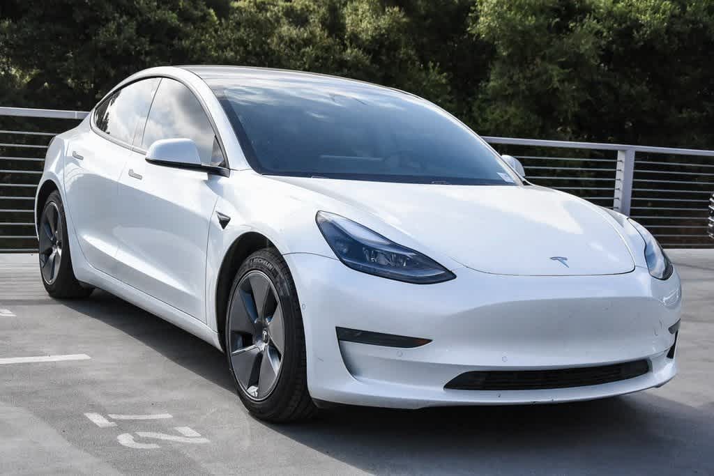 2021 Tesla Model 3 Standard Range Plus 3