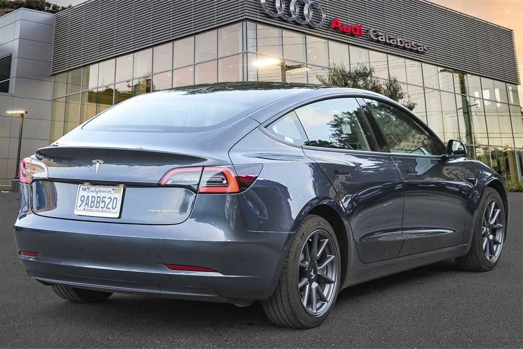 2022 Tesla Model 3 Long Range 4