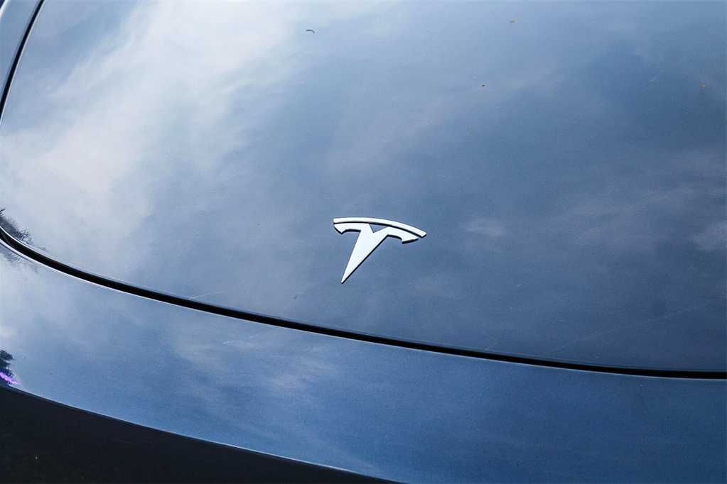 2022 Tesla Model 3 Long Range 9