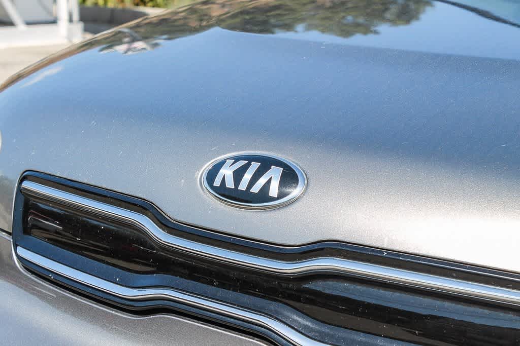 2018 Kia Soul + 9