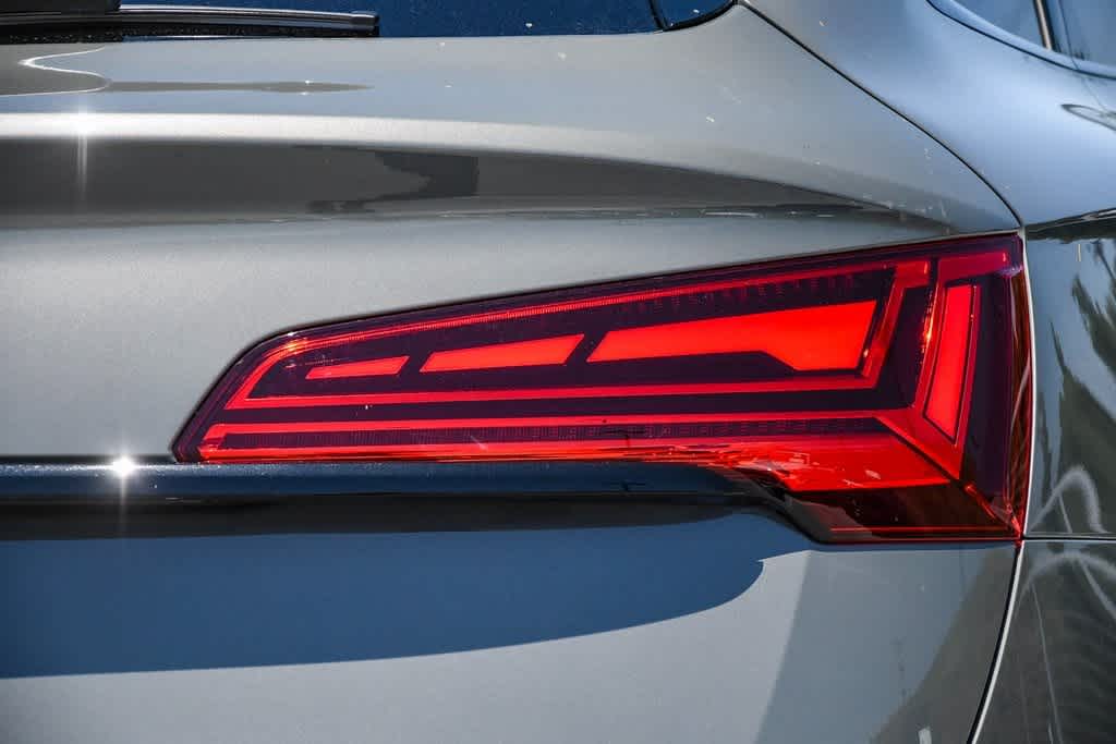 2024 Audi SQ5 Sportback Premium Plus 8