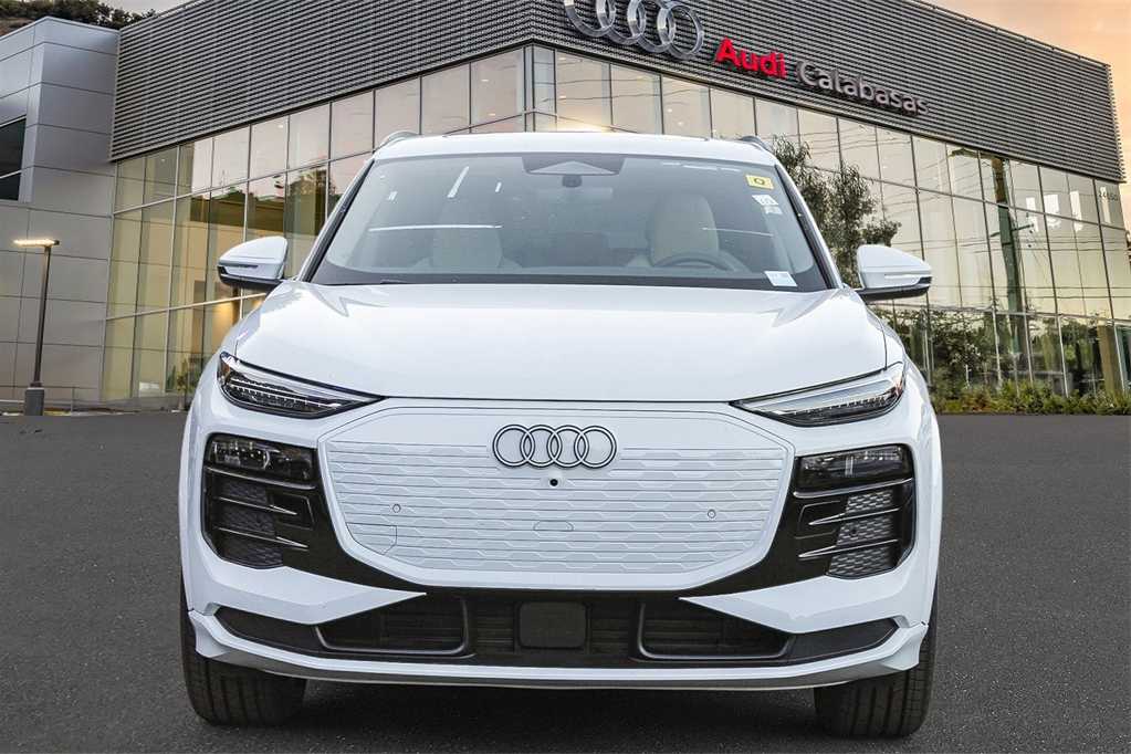 2025 Audi Q6 e-tron Premium Plus 2