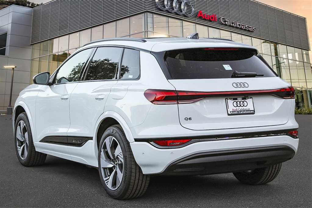 2025 Audi Q6 e-tron Premium Plus 6