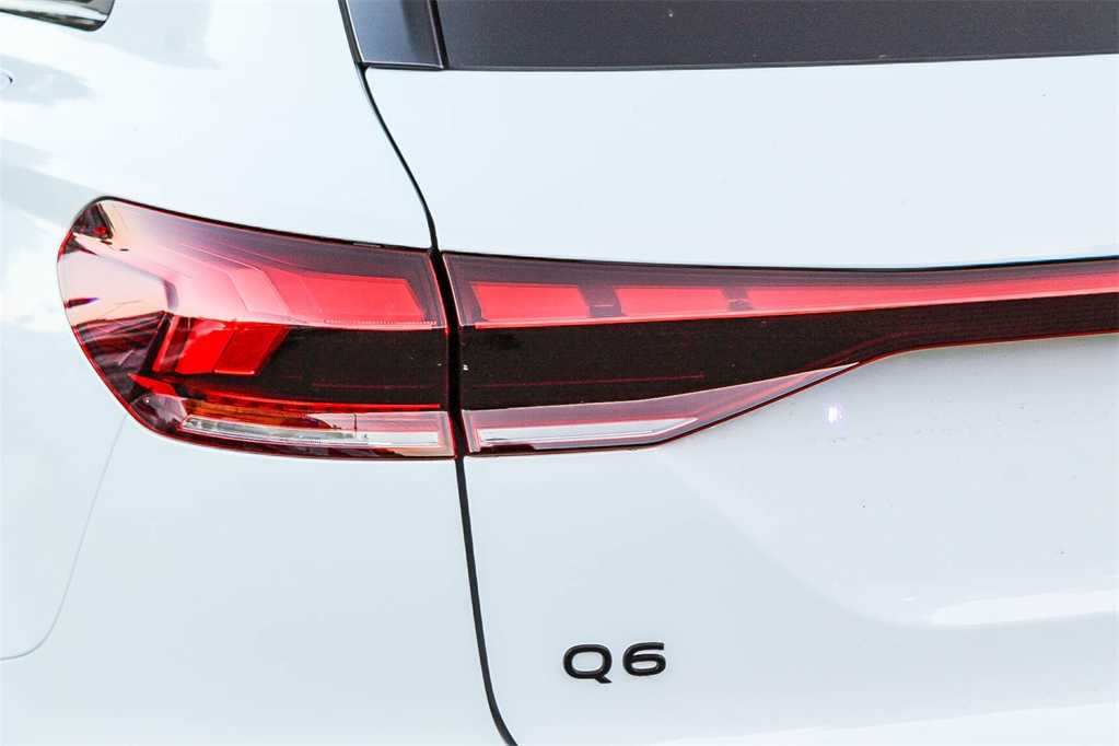 2025 Audi Q6 e-tron Premium Plus 7