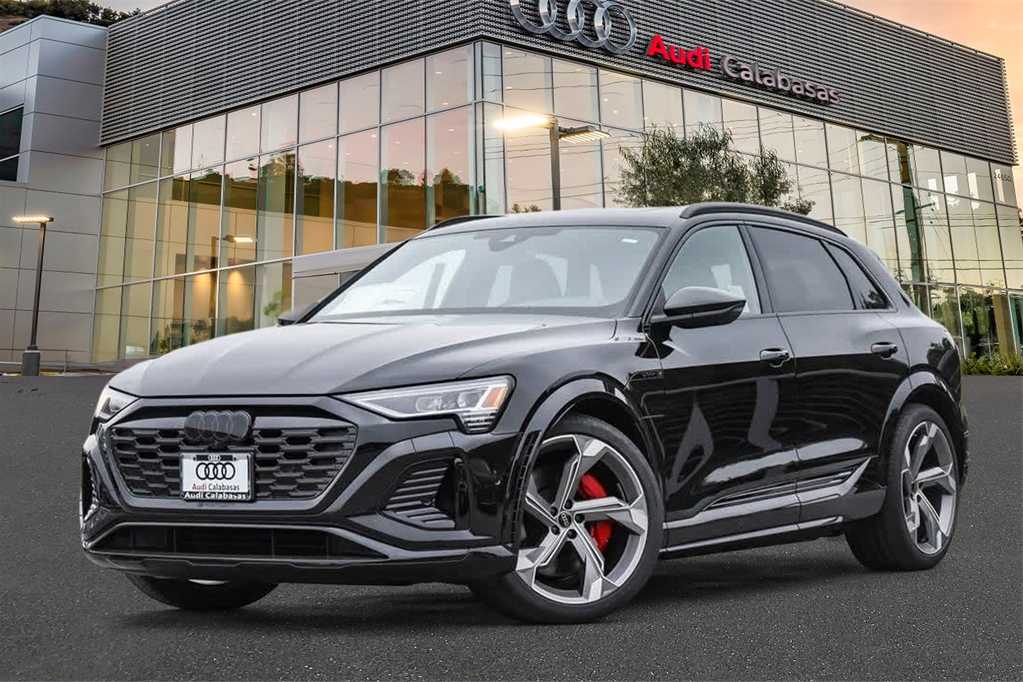 2024 Audi SQ8 e-tron Premium Plus 1