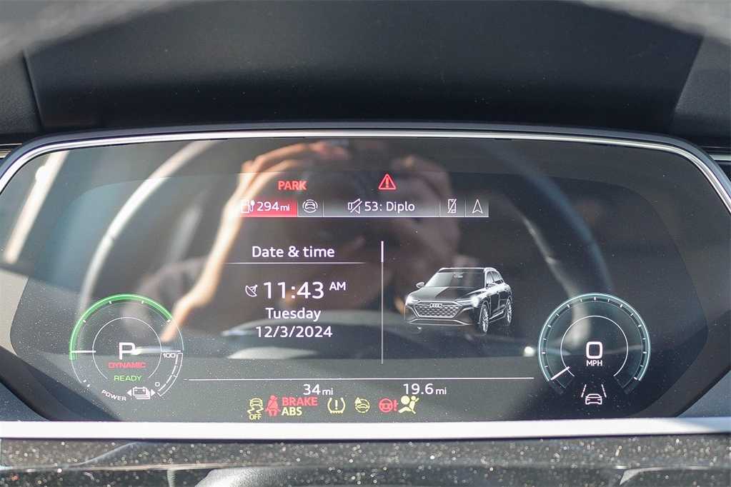 2024 Audi Q8 e-tron Premium Plus 26