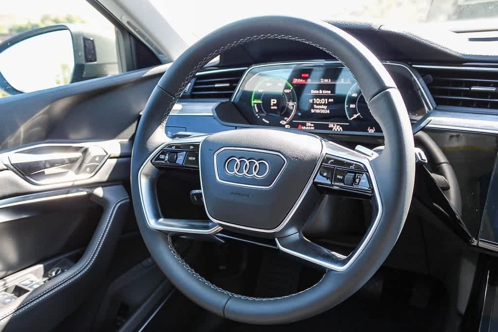 2024 Audi Q8 e-tron Premium Plus 15